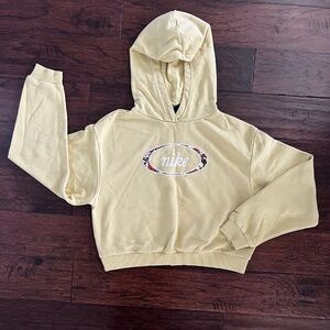 Nike Sportswear Women Crop Fleece Hoodie size XS Tea Tree Mist Flowers